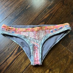 Maaji swim bottom. Size S